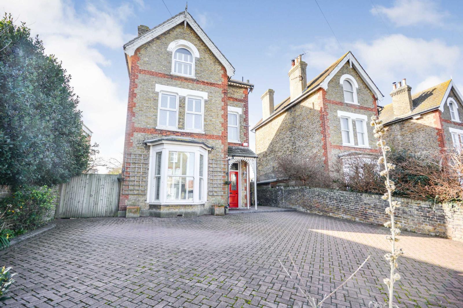 5 Bedroom Detached House For Sale At St. Peters Road Broadstairs Kent